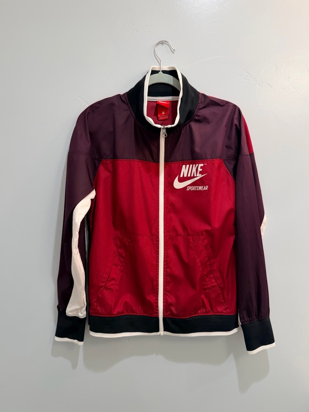 Nike Sportswear Women's Heritage Woven Track Jacket - Burgundy/Red - Size Medium